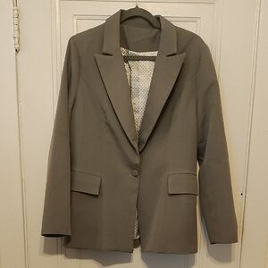 NWT Classic Gray Women's Blazer With Polka Dot Lining